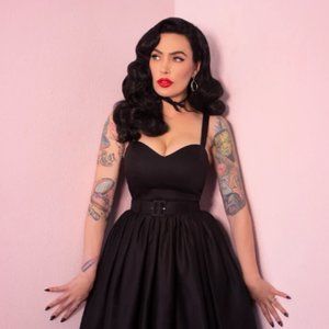 SWEETHEART SWING DRESS IN RAVEN BLACK